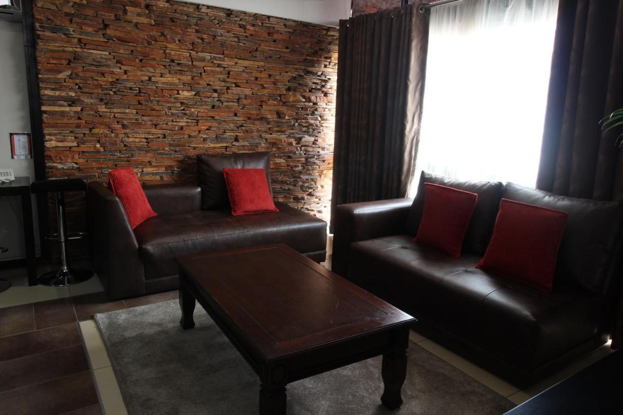 Alcazaba Lodges Johannesburgo Exterior foto